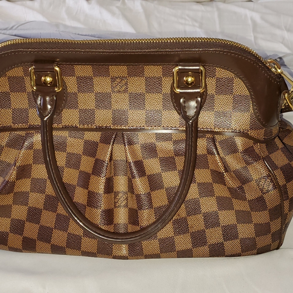 Louis Vuitton Trevi PM